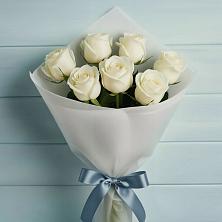 Букет 7 Белых роз Эдлесс Лав в Исетское