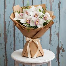 Букет цветов из:  Орхидеи и Розы в Исетское